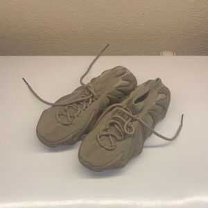 Yeezy 450 Stone Flax sneaker